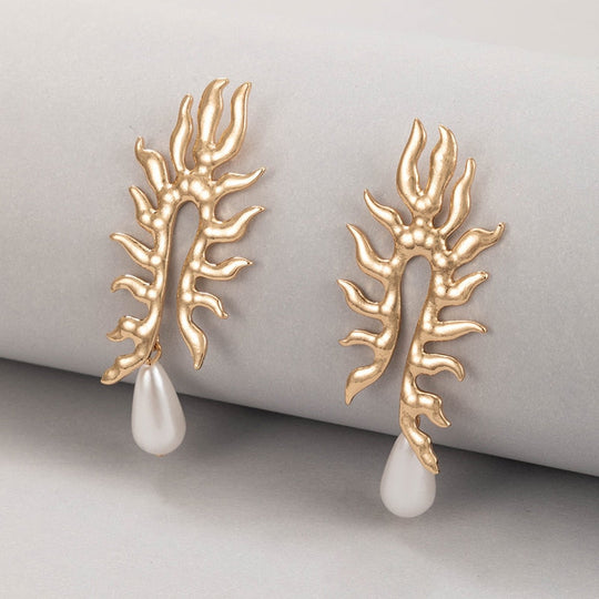 Kolczyki z korala z wykończeniem z pereł słodkowodnych