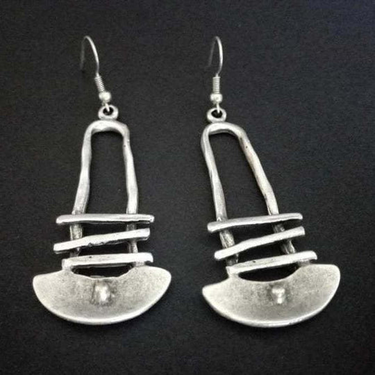 Kolczyki koła półkole z geometrycznym wzorem