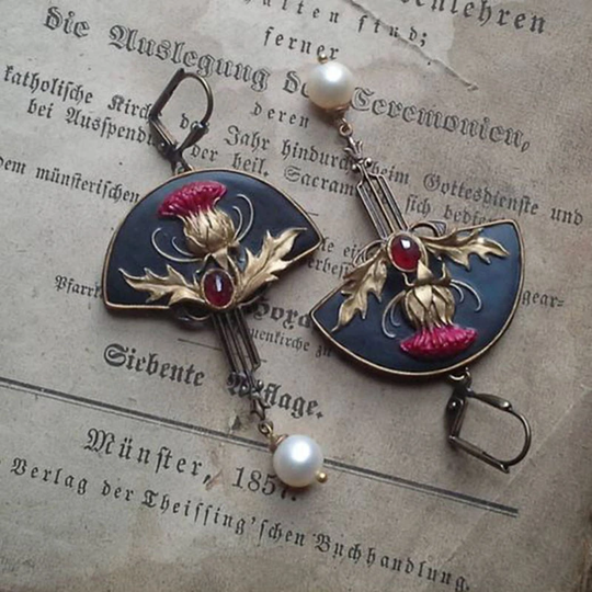 Eleganckie vintage czerwone perłowe kolczyki na szpilkach