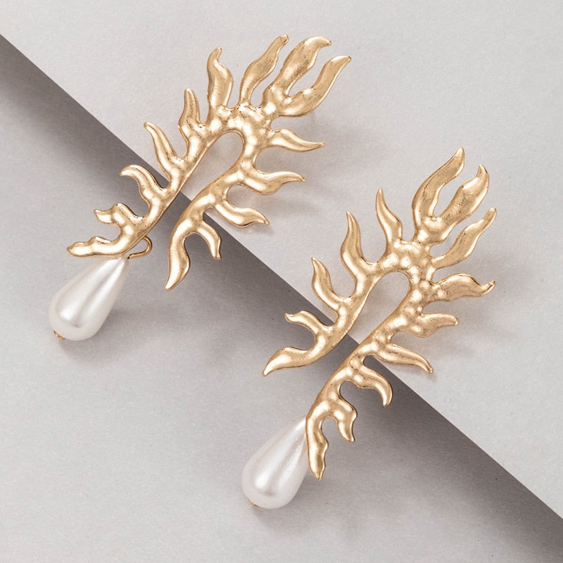 Kolczyki z korala z wykończeniem z pereł słodkowodnych