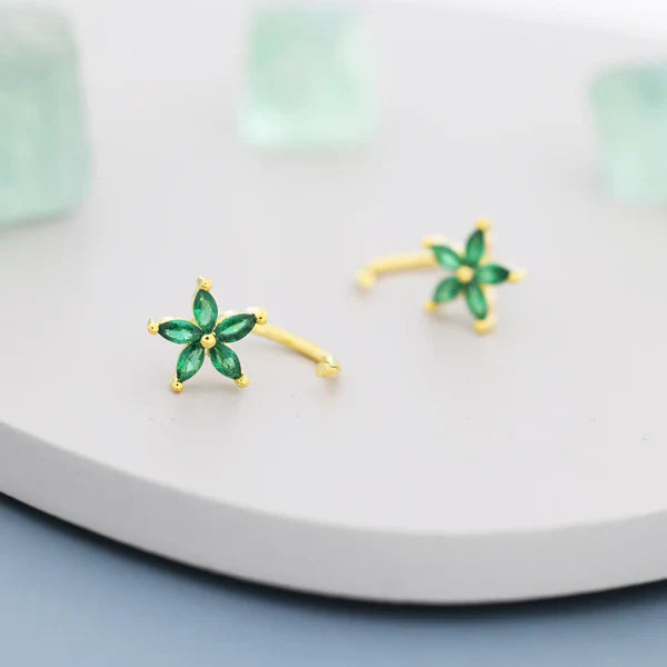 Szare pierścionki typu hoop z kwiatkami w kolorze szmaragdowej zieleni