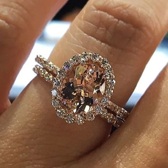 Pomarańczowy zaokrąglony szklany pierścień