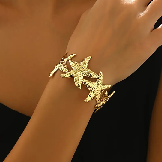 Złote Bransoletki z Wieloma Rozgwiazdami